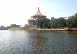 Kuching, lungofiume