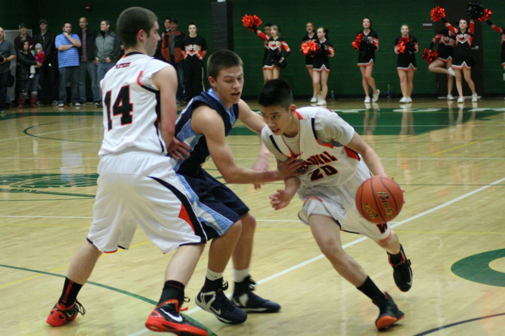 Washougal_boys_basketball_gets_fourth_place_at_districts-1024x682